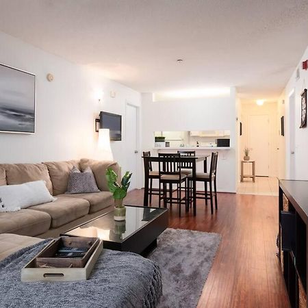 Spacious Condo Mins To Shands, University, & Downtown! ゲインズビル エクステリア 写真