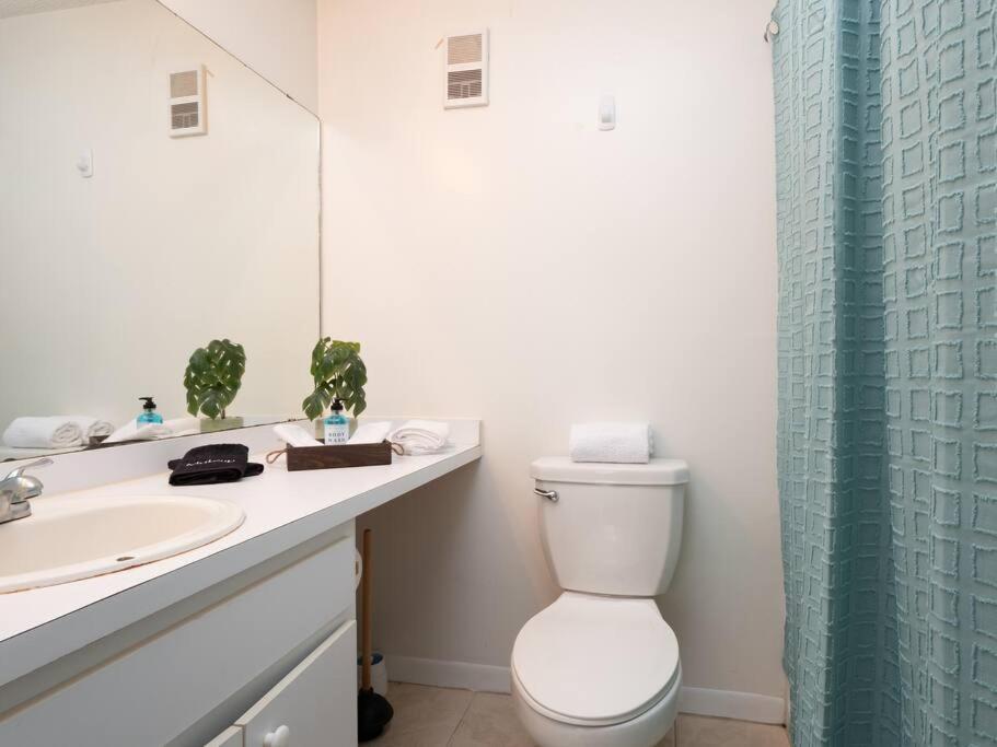 Spacious Condo Mins To Shands, University, & Downtown! ゲインズビル エクステリア 写真