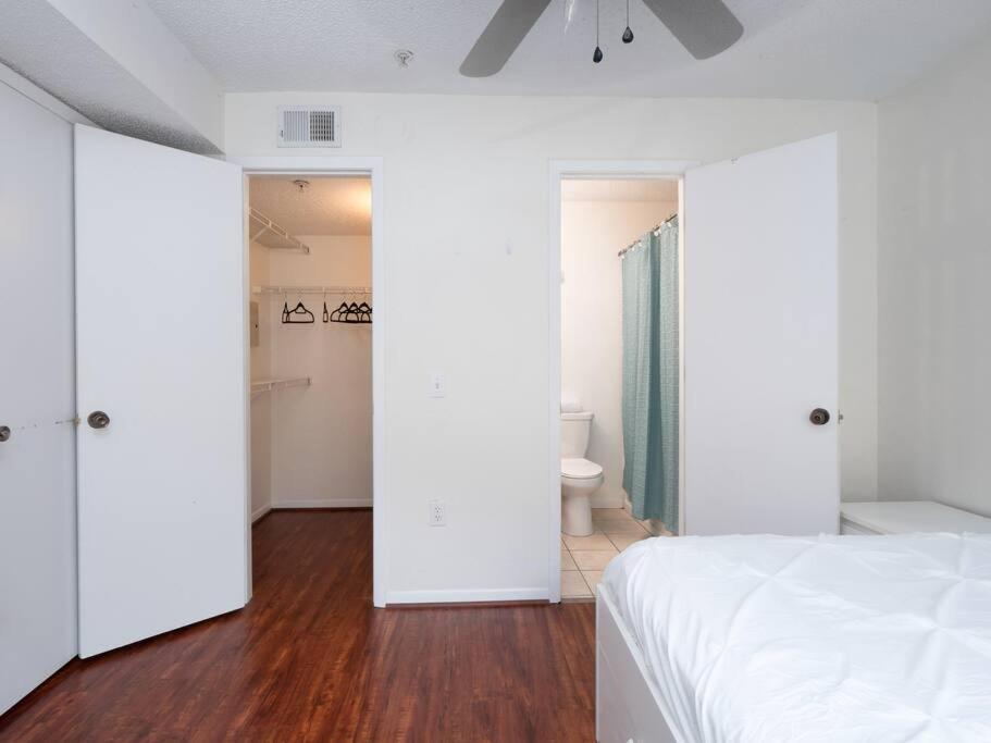 Spacious Condo Mins To Shands, University, & Downtown! ゲインズビル エクステリア 写真